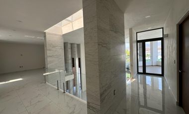 CASA EN VENTA EN FRACCIONAMIENTO LOMAS DE COCOYOC MORELOS