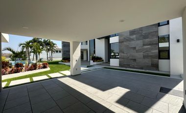 CASA EN VENTA EN FRACCIONAMIENTO LOMAS DE COCOYOC MORELOS