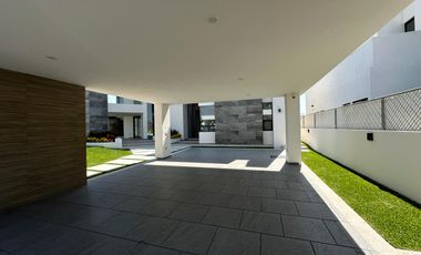 CASA EN VENTA EN FRACCIONAMIENTO LOMAS DE COCOYOC MORELOS