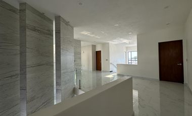 CASA EN VENTA EN FRACCIONAMIENTO LOMAS DE COCOYOC MORELOS