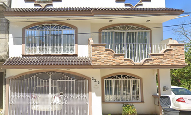 Hermosa propiedad ubicada en Tulipanes 225 - Blancas Mariposas, Villahermosa, Tab
