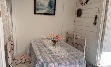 SE VENDE CASA EN CONCEPCION A PASOS   DE PARQUE ECUADOR
