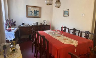 SE VENDE CASA EN CONCEPCION A PASOS   DE PARQUE ECUADOR