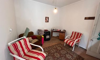SE VENDE CASA EN CONCEPCION A PASOS   DE PARQUE ECUADOR
