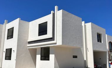 Casa en RENTA para estrenar