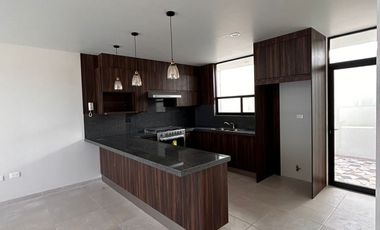 Casa en RENTA para estrenar
