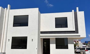Casa en RENTA para estrenar