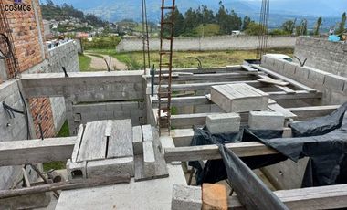 Venta de casa en obra negra en Otavalo sector Rancho Chico, Iluman