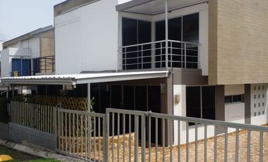 Vendo casa de dos niveles en san Jerónimo Antioquia