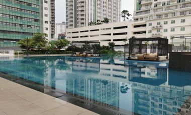 For Rent- 2 Bedroom Unit in Solinea Tower 3 (Lazuli), Ayala Business Park Cebu with Balcony & Parking.