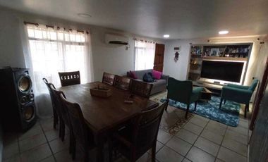 SE VENDE CASA CON DEPTO INTERIOR,  EN LA COMUNA CONCHALI 5D Y 2B