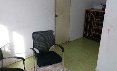SE VENDE CASA CON DEPTO INTERIOR,  EN LA COMUNA CONCHALI 5D Y 2B
