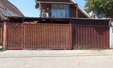 SE VENDE CASA CON DEPTO INTERIOR,  EN LA COMUNA CONCHALI 5D Y 2B
