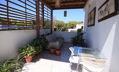 AMPLIA CASA EN VENTA URB. VISTA ALEGRE
