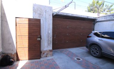 AMPLIA CASA EN VENTA URB. VISTA ALEGRE
