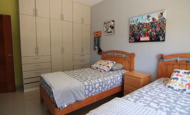 AMPLIA CASA EN VENTA URB. VISTA ALEGRE