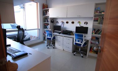 AMPLIA CASA EN VENTA URB. VISTA ALEGRE