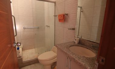 AMPLIA CASA EN VENTA URB. VISTA ALEGRE