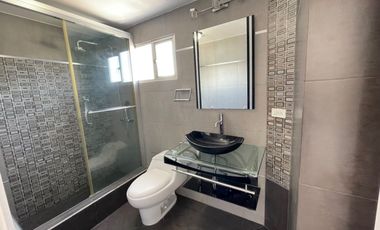 Venta de Casa en Carcelén de 136 metros, Colegio Einstein, Carcelén