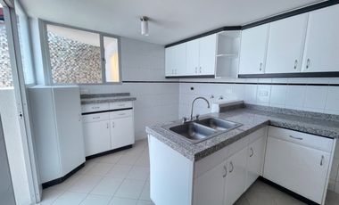 Venta de Casa en Carcelén de 136 metros, Colegio Einstein, Carcelén