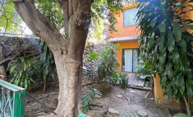 VENDO CASA COLONIAL EN UNA DE LAS MEJORES ZONAS DE CUERNAVACA - PALMIRA -