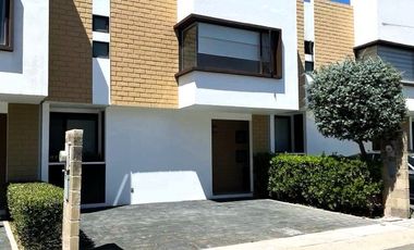 Casa en Venta en Fraccionamiento Vista Bosques en Ocoyoacac, Estado de México.