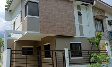 Astonishing Brand New House & Lot North Fairview Park Q.C. Philhomes - Kenneth Matias