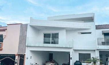 Hermosa casa en renta en San Nicolás de Los Garza