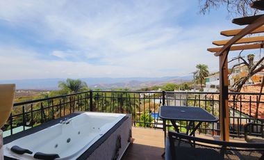 Venta CASA MAGNOLIA VIP con alberca, enorme jardín, vistas panorámicas, cómoda, moderna, amueblada y equipada.