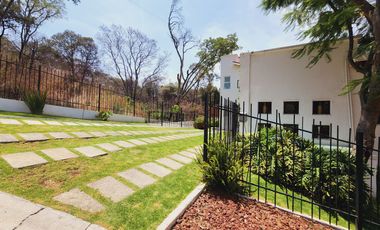 Venta CASA MAGNOLIA VIP con alberca, enorme jardín, vistas panorámicas, cómoda, moderna, amueblada y equipada.