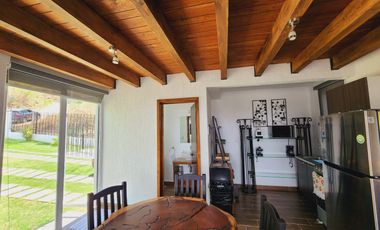 Venta CASA MAGNOLIA VIP con alberca, enorme jardín, vistas panorámicas, cómoda, moderna, amueblada y equipada.