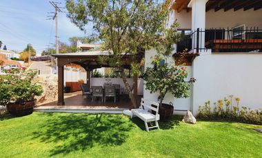Venta CASA MAGNOLIA VIP con alberca, enorme jardín, vistas panorámicas, cómoda, moderna, amueblada y equipada.