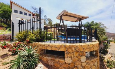 Venta CASA MAGNOLIA VIP con alberca, enorme jardín, vistas panorámicas, cómoda, moderna, amueblada y equipada.