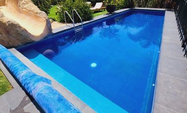 Venta CASA MAGNOLIA VIP con alberca, enorme jardín, vistas panorámicas, cómoda, moderna, amueblada y equipada.