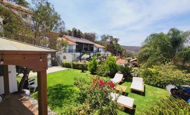 Venta CASA MAGNOLIA VIP con alberca, enorme jardín, vistas panorámicas, cómoda, moderna, amueblada y equipada.