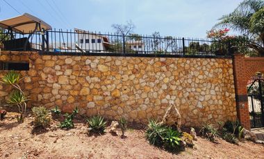 Venta CASA MAGNOLIA VIP con alberca, enorme jardín, vistas panorámicas, cómoda, moderna, amueblada y equipada.