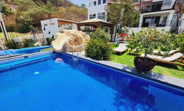 Venta CASA MAGNOLIA VIP con alberca, enorme jardín, vistas panorámicas, cómoda, moderna, amueblada y equipada.