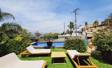 Venta CASA MAGNOLIA VIP con alberca, enorme jardín, vistas panorámicas, cómoda, moderna, amueblada y equipada.