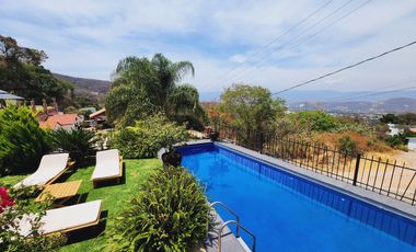 Venta CASA MAGNOLIA VIP con alberca, enorme jardín, vistas panorámicas, cómoda, moderna, amueblada y equipada.