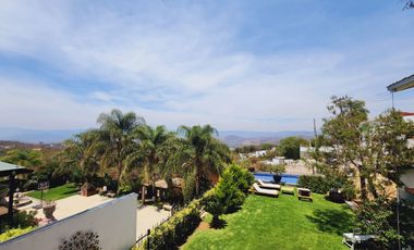 Venta CASA MAGNOLIA VIP con alberca, enorme jardín, vistas panorámicas, cómoda, moderna, amueblada y equipada.