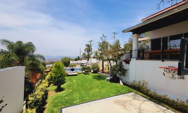 Venta CASA MAGNOLIA VIP con alberca, enorme jardín, vistas panorámicas, cómoda, moderna, amueblada y equipada.