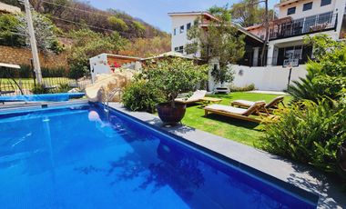 Venta CASA MAGNOLIA VIP con alberca, enorme jardín, vistas panorámicas, cómoda, moderna, amueblada y equipada.