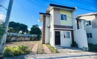 FOR SALE AFFORDABLE SINGLE DETACHED HOUSE WITH EXTRA LOT IN ANGELES CITY NEAR SM TELABASTAGAN AND ROCKWELL