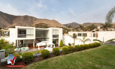 VENTA CASA EN LA PLANICIE, LA MOLINA