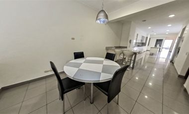 VENDO TRIPLEX 783M2 MALECON PAUL HARRIS BARRANCO