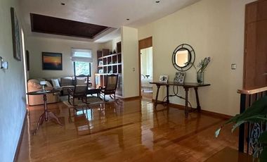 R310 Residencia en venta 4 recamaras Club Campestre Morelia