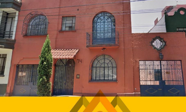 ¡Casa en CONDESA de Remate Bancario a min de Chapultepec!