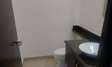 Samborondon, Renta de Departamento 3 Dormitorios sin mueble Vista Al Rio