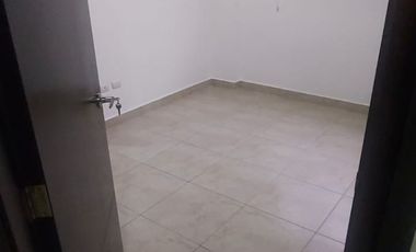 Samborondon, Renta de Departamento 3 Dormitorios sin mueble Vista Al Rio