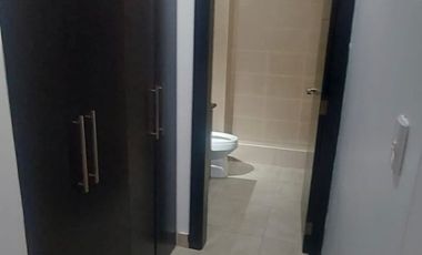 Samborondon, Renta de Departamento 3 Dormitorios sin mueble Vista Al Rio